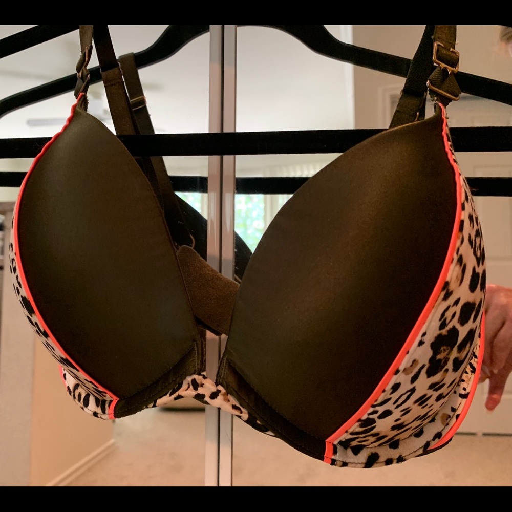 VS Bra